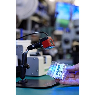 7312-4000-2003  MicroHAWK ID-30 Serial/USB Miniature Barcode